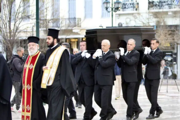 Έφτασε στο παρεκκλήσι της Μητρόπολης η σορός της Μαρινέλλας