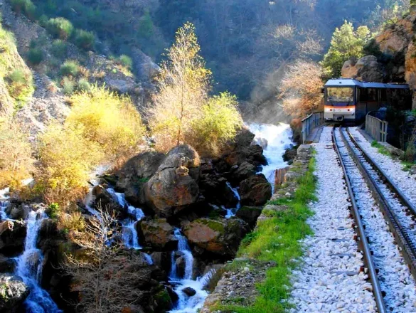 Στη Δικαιοσύνη για την επαναλειτουργία του Οδοντωτού – Αύριο η συζήτηση για τα ασφαλιστικά μέτρα