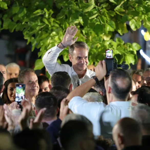 Μητσοτάκης από Βριλήσσια: Η αυτοδυναμία είναι μονόδρομος για τη χώρα (Φώτο)