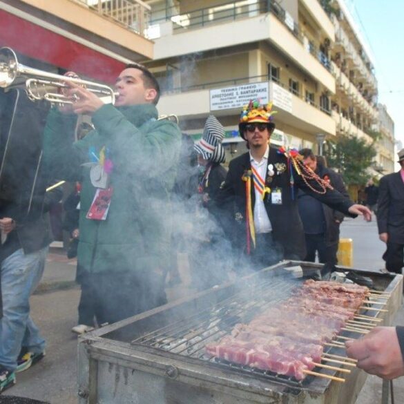 Τσικνοπέμπτη – Όλη η Πάτρα ξεφαντώνει!