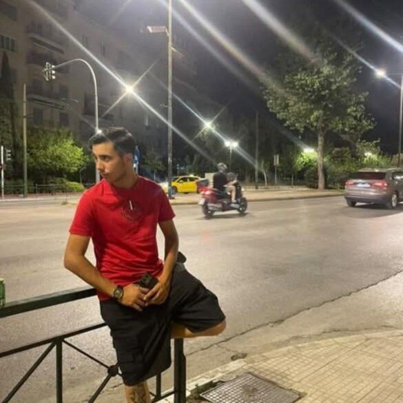 Λεχαινά: Νεκρός σε τροχαίο στην Γλυφάδα, ο 21χρονος Δημήτρης Βεσκούκης