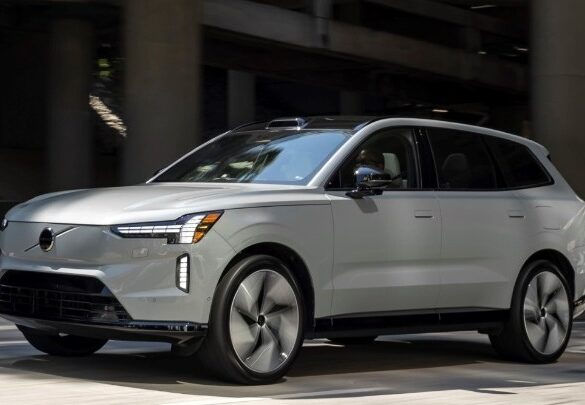 Η Volvo Cars πουλά το 30% των μετοχών της Lynk & Co στη Zeekr