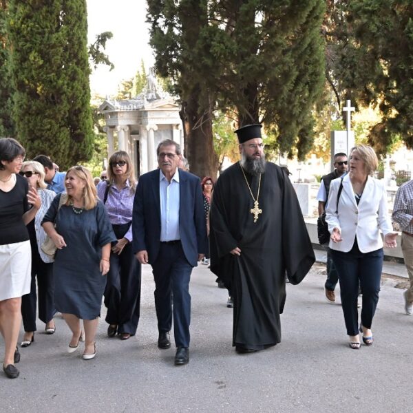 Το 1ο Δημοτικό Νεκροταφείο Πατρών ανοίγει τον δρόμο προς την Ευρώπη 2 a nekrotafeio ekdilosi