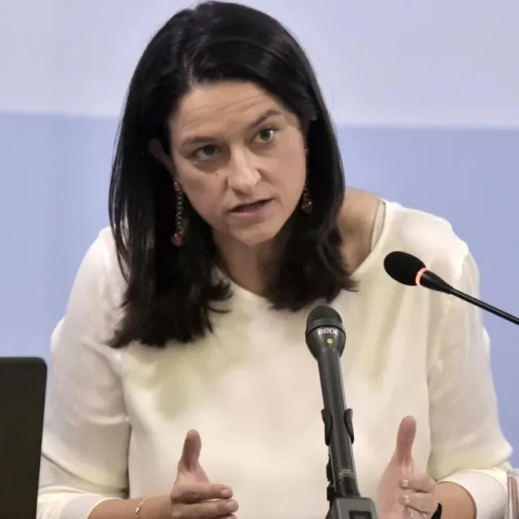 Κεραμέως: Δεν υπάρχει εξαήμερη εργασία στην Ελλάδα