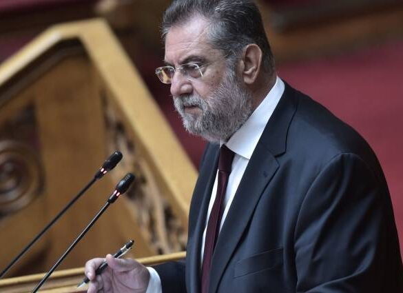 Ανδρέας Παναγιωτόπουλος: Ο αμίαντος απειλεί την υγεία των εργαζομένων στα ΕΛ.ΤΑ. Πάτρας