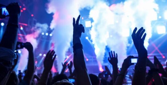 ΑΑΔΕ : Έλεγχοι σε 29 νυχτερινά κέντρα για φοροδιαφυγή.