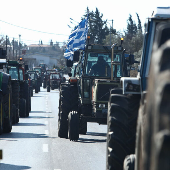 Αγρότες: «Δεν σταματάμε τον αγώνα μέχρι να δοθούν λύσεις» – Μήνυμα πριν τη συνάντηση με Μητσοτάκη