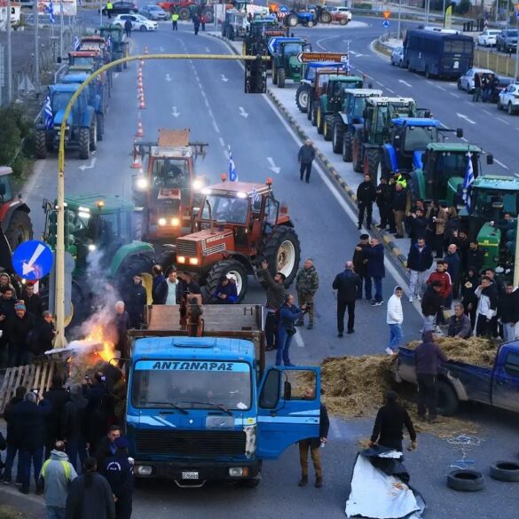 Γραμμή κλιμάκωσης από τους αγρότες – Συνεχίζονται οι συσκέψεις, αποφάσεις για κάθοδο στην Αθήνα