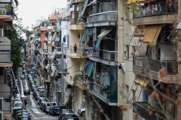 H αγορά ακινήτων και τι να προσέξουν νοικοκυριά και επενδυτές