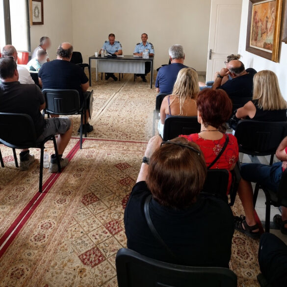 Ενημερωτική διάλεξη για την προστασία των πολιτών από τις απάτες στην Ακράτα