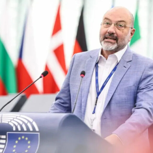 Σ. Αρναούτογλου: Ζητά άμεσα μέτρα στήριξης από την ΕΕ της μέσης και παράκτιας αλιείας