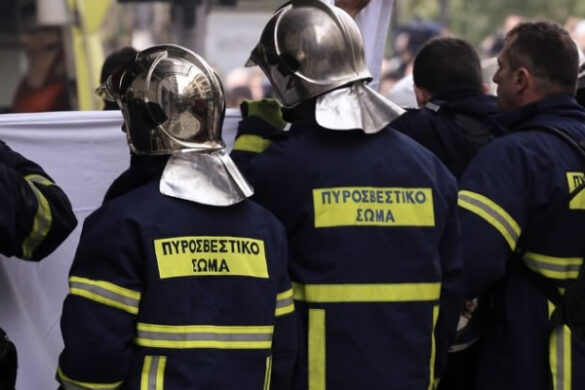 Πάτρα: Κατάρρευση τμήματος κτηρίου στη συμβολή Ιωνίας και Σμύρνης