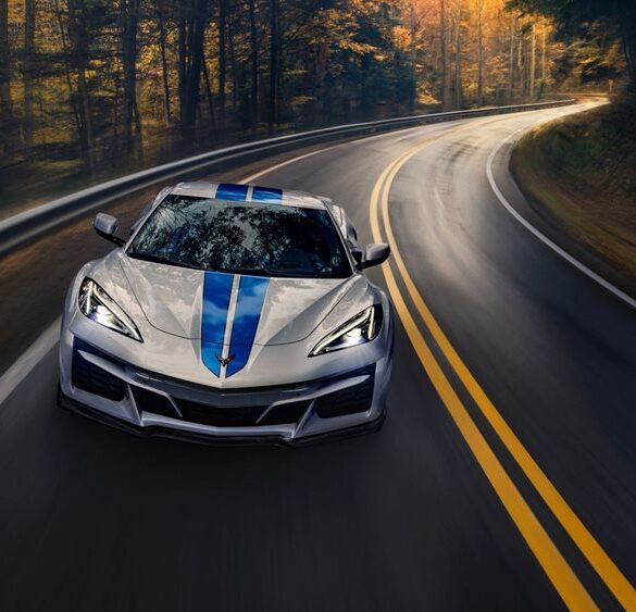 Η νέα Corvette E-Ray ήρθε στην Ευρώπη αλλά κρύβει δυσάρεστες εκπλήξεις