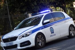 Σοκ στην Παλιά Πόλη των Χανίων: Άνδρας κυνηγούσε εργάτες με μπαλτά