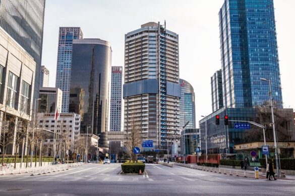 Κινά: Μέτρα για την ενθάρρυνση των ενοποιήσεων, των εξαγορών και της αναδιοργάνωσης των εισηγμένων