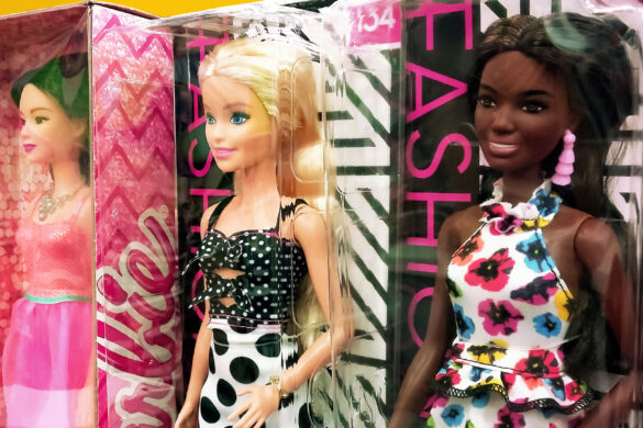 Το ντοκιμαντέρ για την πρώτη μαύρη κούκλα Barbie απέκτησε το Netflix