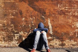 Μεσολόγγι: Συνελήφθησαν δυο ανήλικοι για bullying σε 14χρονο – Τον ανάγκασαν να γονατίσει και ανέβασαν βίντεο στα social media