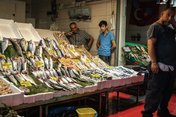 Κοντά στο 65% ο πληθωρισμός στην Τουρκία σε ετήσια βάση και τον Ιανουάριο