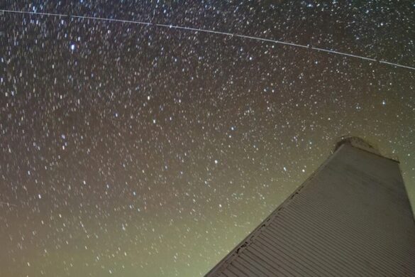 Τεράστιος νέος δορυφόρος ξεπερνά σε φωτεινότητα σχεδόν κάθε αστέρι στον ουρανό