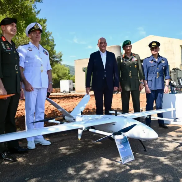 Εργοστάσιο drones στη Μαλακάσα εγκαινίασε ο Νίκος Δένδιας