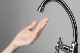 Διακοπή υδροδότησης στα Καμίνια λόγω έργων στη σιδηροδρομική γραμμή