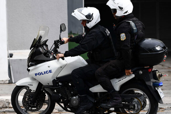 «Πεδίο μάχης» η Ελλήνος Στρατιώτου – Άγρια συμπλοκή 10 ατόμων κινητοποίησε την ΕΛ.ΑΣ.