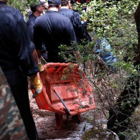 Αυτοκίνητο έπεσε σε γκρεμό στα Καπετανιανά – Χωρίς τις αισθήσεις του ο οδηγός