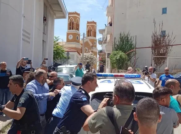 Δικαστήρια Πύργου: Πήγαν να λιντσάρουν τον δολοφόνο της 11χρονης Βασιλικής