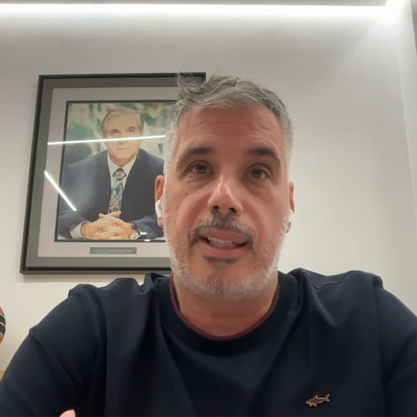 Κοντός : «Ξένοι παίκτες του Παναθηναϊκού μας ζητούσαν να μην κατέβουμε στους τελικούς, χτυπούσαν τα κεφάλια τους»