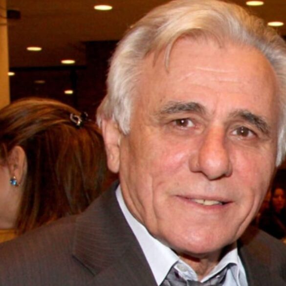 Πέθανε ο δημοσιογράφος Σπύρος Καρατζαφέρης