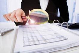 Εφορία: Ποιοι μπήκαν σε έλεγχο για ύποπτες υποθέσεις ξεπλύματος και ληξιπρόθεσμα χρέη