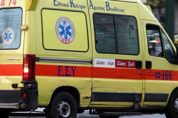 Πύργος: «Τρελή» πορεία ΙΧ στην Εθνική Πύργου – Πατρών – Πέρασε στο αντίθετο ρεύμα και καρφώθηκε σε κολόνα