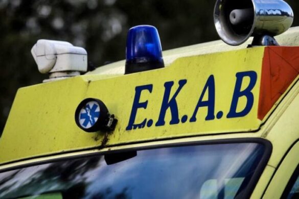 Τροχαίο στη Ναύπακτο με μετωπική δικύκλων