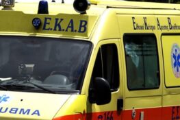Kαταγγελία στη Θάσο: Πλήρωμα του ΕΚΑΒ πλήρωσε εισιτήριο σε φέριμποτ ενώ μετέφερε ασθενή
