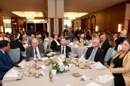 Ο Γεωργιάδης στο ίδιο τραπέζι με Κωνσταντοπούλου και Ανδρουλάκη λίγες μέρες μετά τη μήνυση
