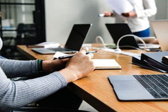 Στο Υπουργικό Συμβούλιο σήμερα η αύξηση του κατώτατου μισθού