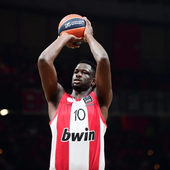 Τελείωσαν οι μεταγραφές στη Euroleague: Δήλωσε τον Φαλ ο Ολυμπιακός στη λίστα