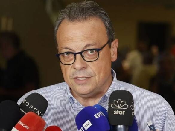 Φάμελλος : Η κυβέρνηση κρύβεται, δεν έρχεται στη Βουλή να λογοδοτήσει για το έγκλημα των Τεμπών