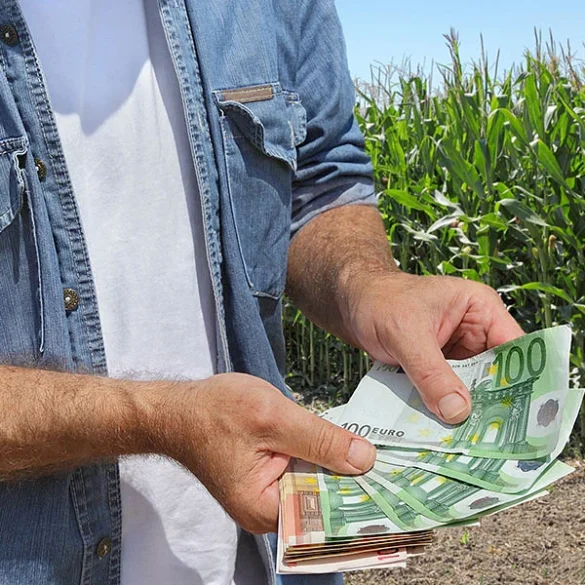 Θέμα ημερών η πληρωμή για ζωοτροφές 63 εκ. ευρώ και φερτά υλικά 12 εκ. ευρώ λέει ο Τσιάρας