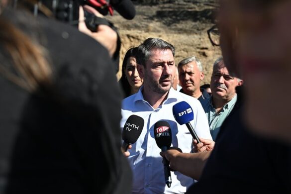 Ν. Ανδρουλάκης από Κρήτη: Το ΠΑΣΟΚ είναι απέναντι στην ακροδεξιά ρητορική Πλεύρη – Σύσκεψη για το μεταναστευτικό
