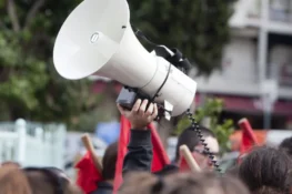 Απεργούν σήμερα οι εργαζόμενοι στους δήμους της χώρας