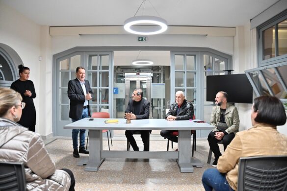 Τιμήθηκαν οι εθελοντές του Πατρινού Καρναβαλιού 2025 στο Δημαρχείο Πατρών