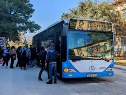 Η ΕΛΑΣ για την επίθεση άνδρα με ρόπαλο σε γυναίκα εντός λεωφορείου
