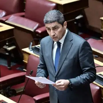 Άρση ασυλίας για τον Λ. Αυγενάκη λόγω του προπηλακισμού υπαλλήλου στο «Ελ. Βενιζέλος»