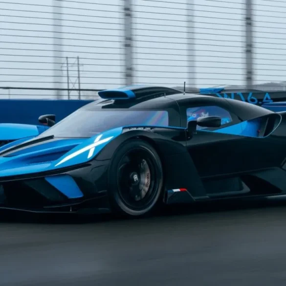 Πόσα χιλιόμετρα βγάζουν τα λάστιχα της Bugatti Bolide;