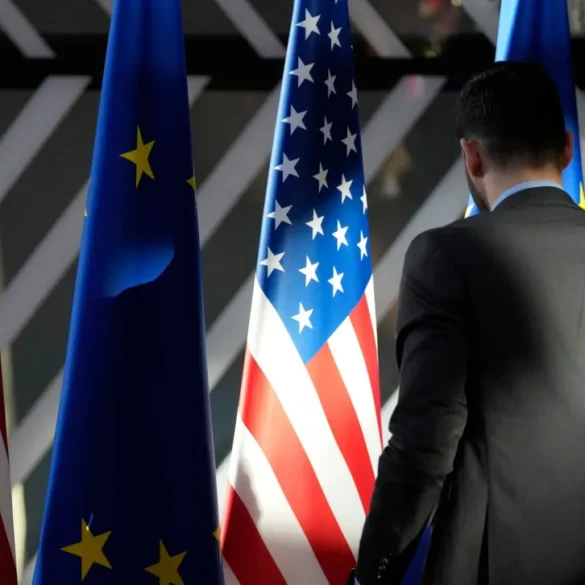 Η ΕΕ «περιμένει» το μήνυμα του Τραμπ για τους δασμούς