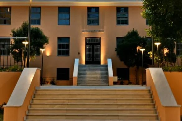 Πάτρα: Ανταλλαγές ευχών στο Δημαρχείο