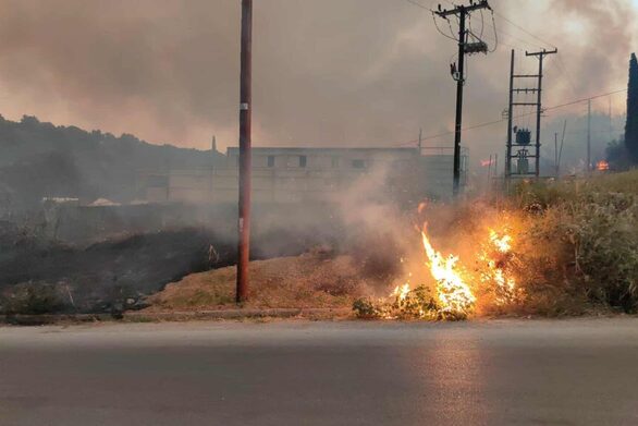 Γρηγόρης Αλεξόπουλος: «Βελτιωμένη η εικόνα της φωτιάς στη Δυτική Αχαΐα»