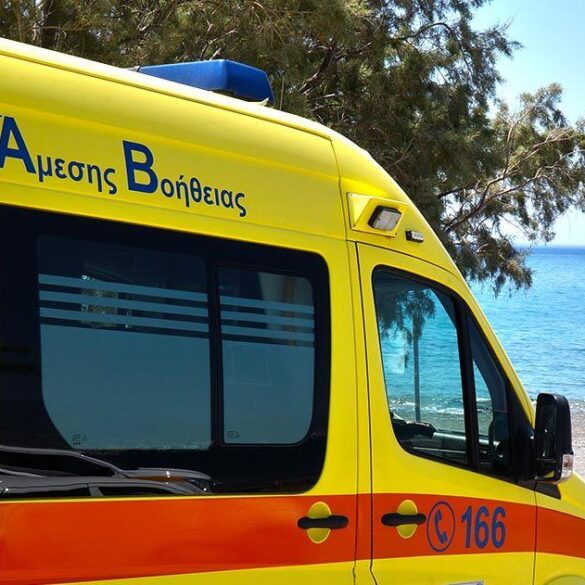Πάτρα: Στο νοσοκομείο 4χρονος που χτύπησε το κεφάλι του σε βράχο παραλίας