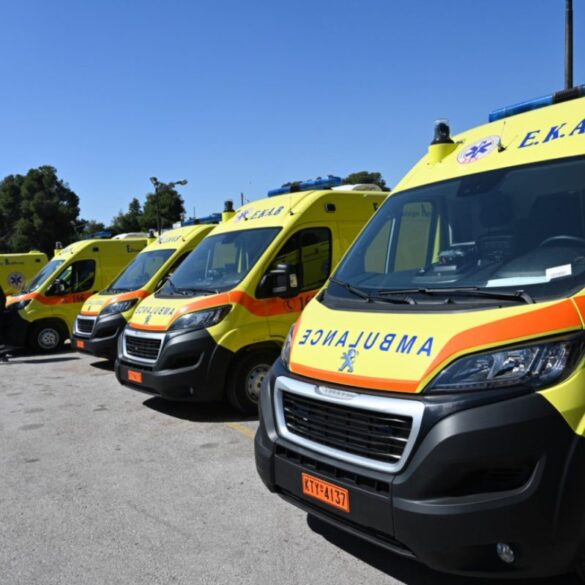 Ενίσχυση του στόλου του ΕΚΑΒ με 52 νέα ασθενοφόρα και 8 Κινητές Μονάδες